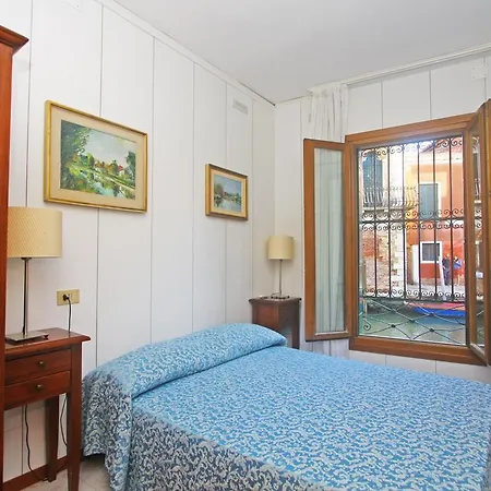 Dalla Mora البندقية