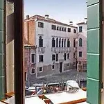 Hotell Dalla Mora *